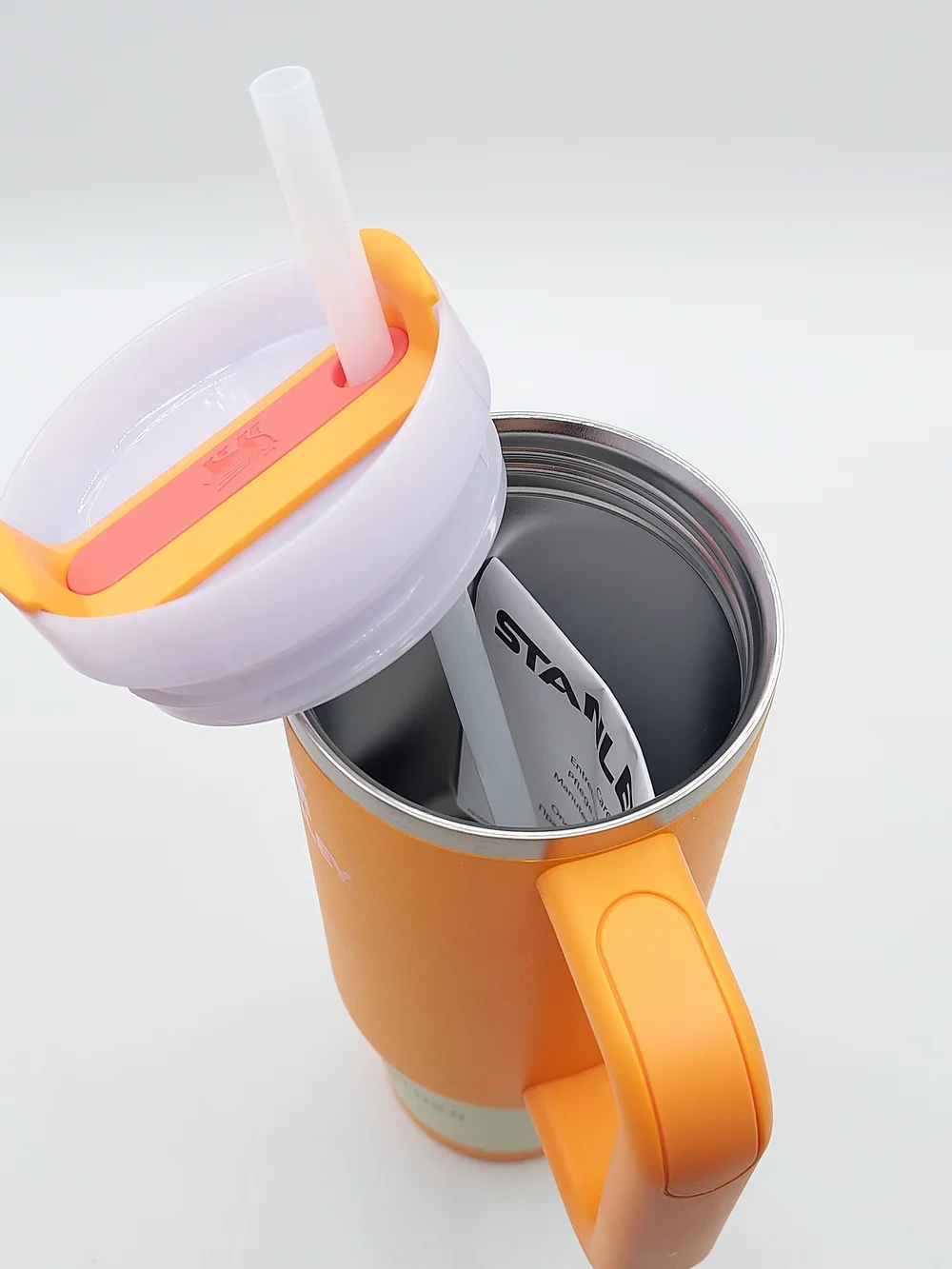 Stanley The Quencher H2.0 Flowstate™ Tumbler | 30 OZ - Goldenrod - Picture 3 of 5